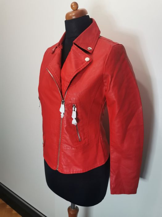 Czerwona krótka kurtka ramoneska z eco skóry S