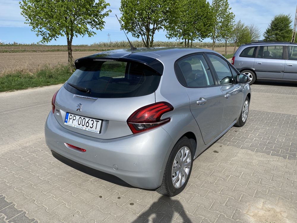 Peugeot 208 1.6 HDI 2018r