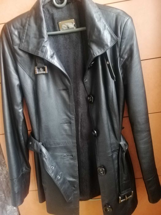 Кожаный пиджак женский