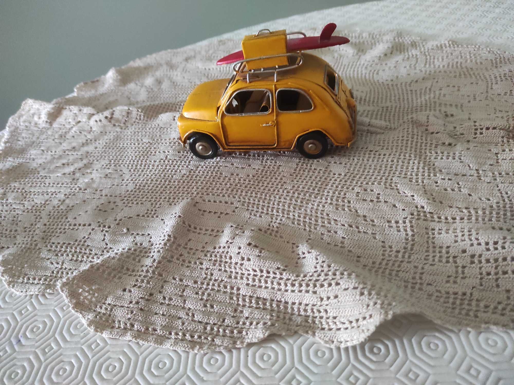 Calhambeque em latão