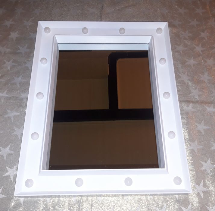 Lustro z oświetleniem led Dekorado 40×50 cm