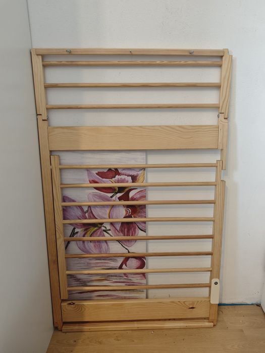 Barierka bramka  zabezpieczająca na schody