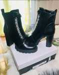 Botins de senhora