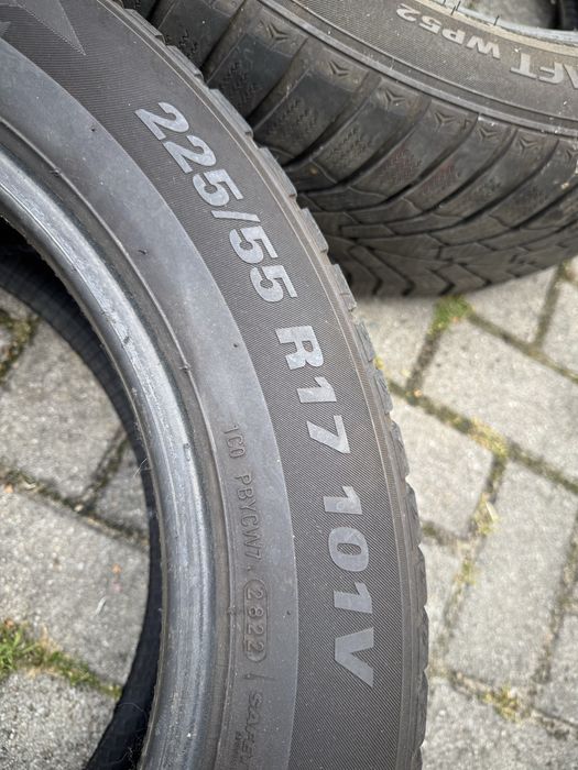 Opony zimowe Kumho 225/55 R17