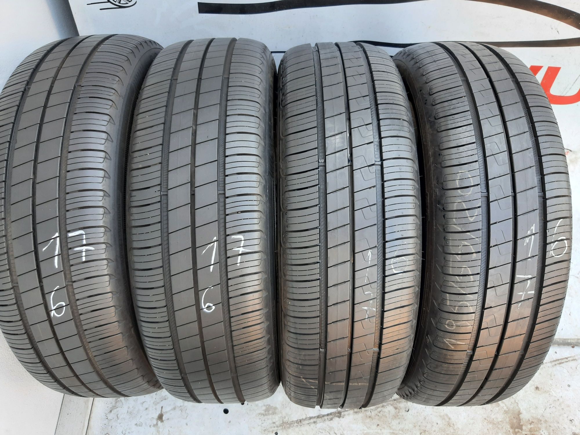 4x 195/55r20 95H Goodyear EfficientGrip Performance