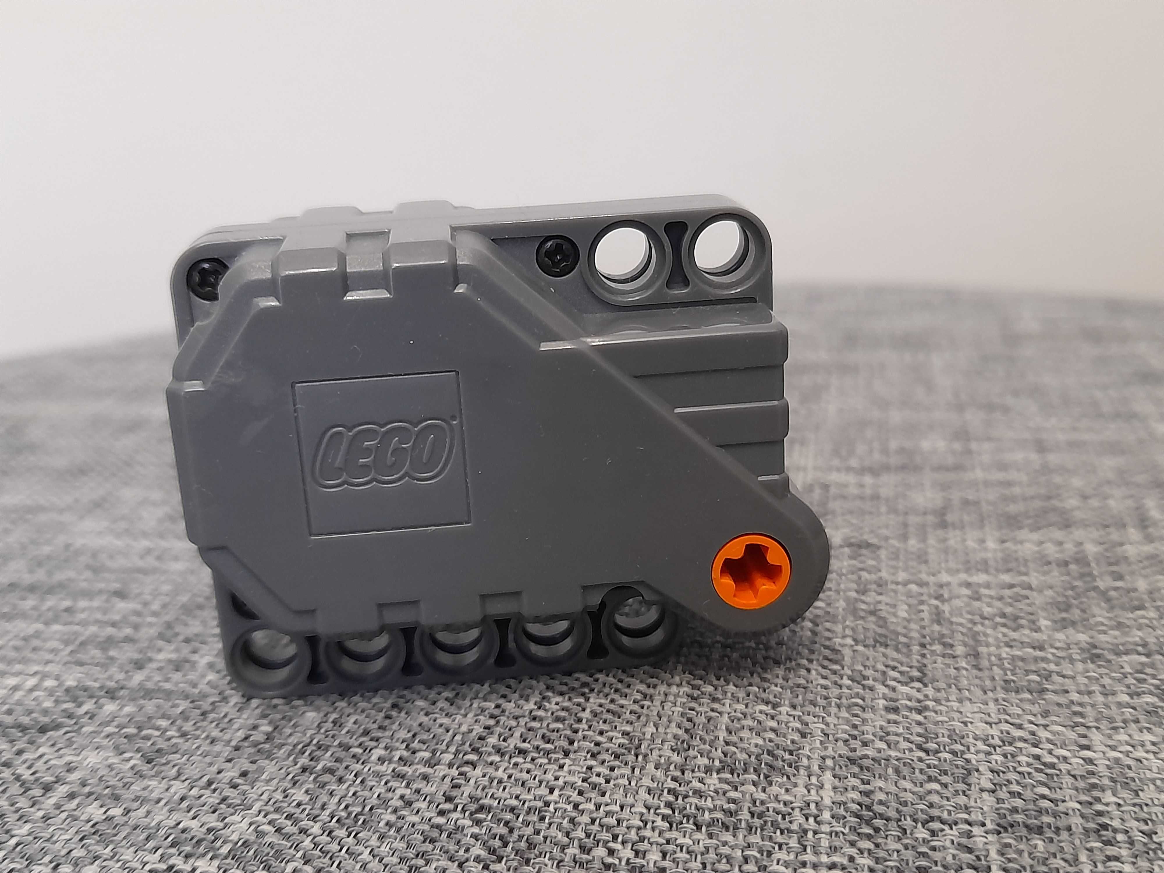 LEGO TECHNIC - Napęd, silnik sprężynowy 6x3x5
