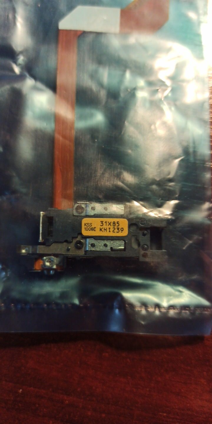 Лазерная головка для штатной магнитолы Sony, Ford. KSS-1000E.
