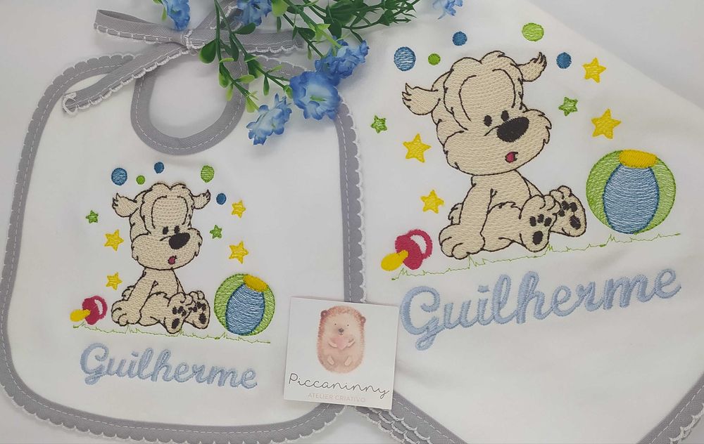 Conjunto fralda e babete bordados personalizados