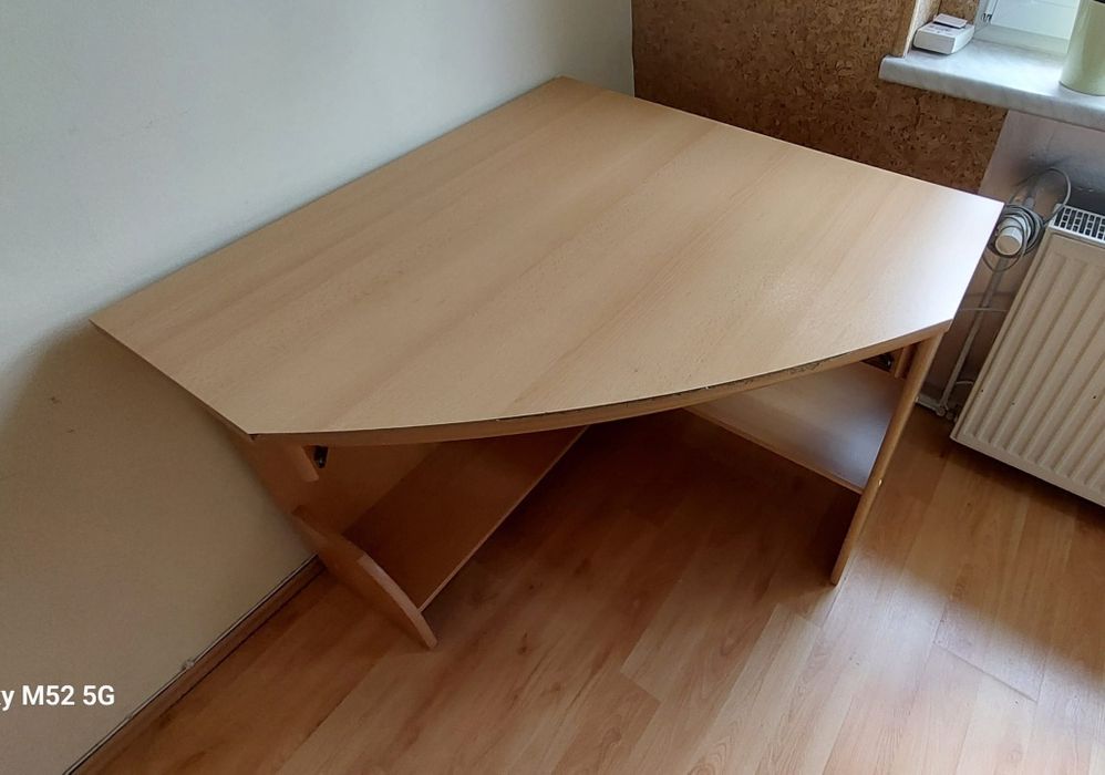 Oddam narożne biurko