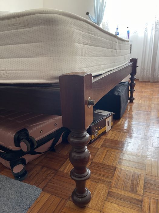Cama de casal madeira