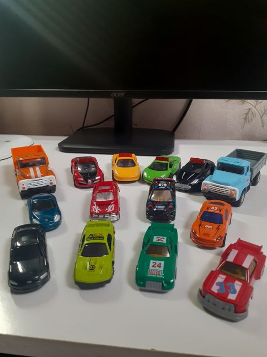 Машинки одним лотом