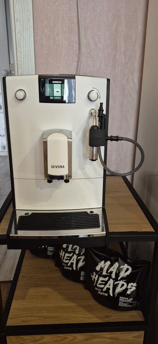 Кавомашина Nivona CafeRomatica 560, як нова, гарантія 2 роки!