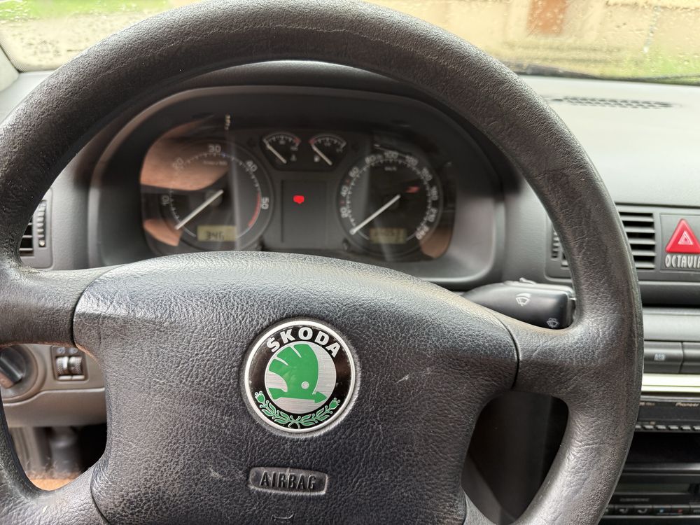 Skoda octavia 2002 rok