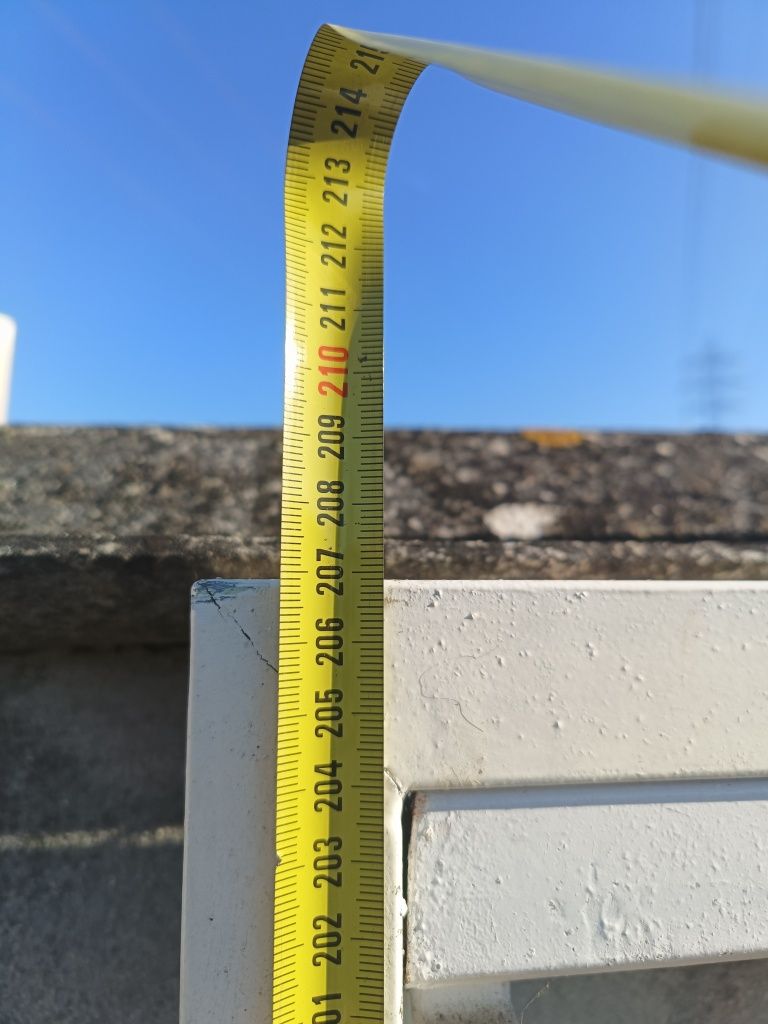 Vendo 3 grades de segurança