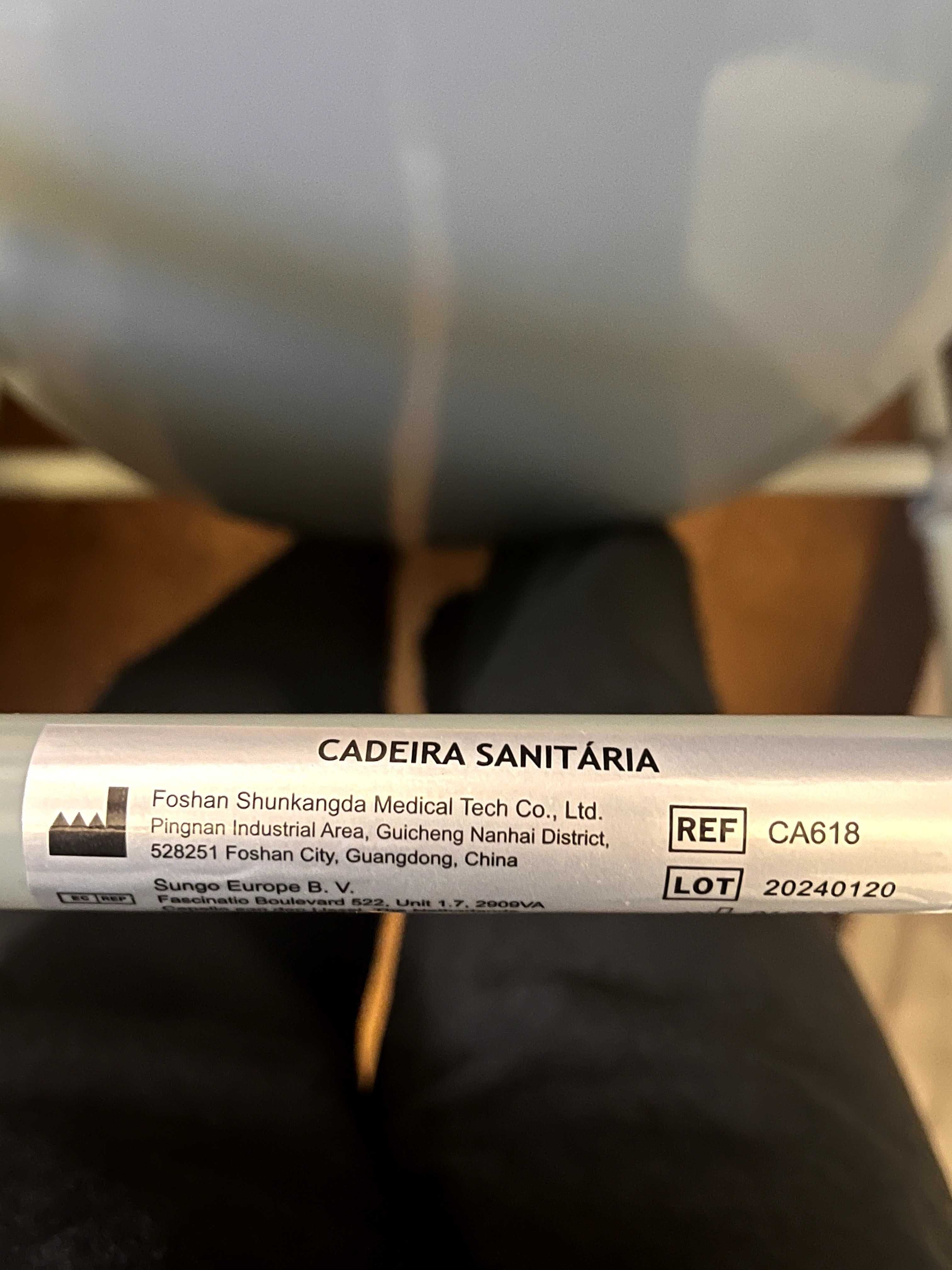 Cadeira sanitária