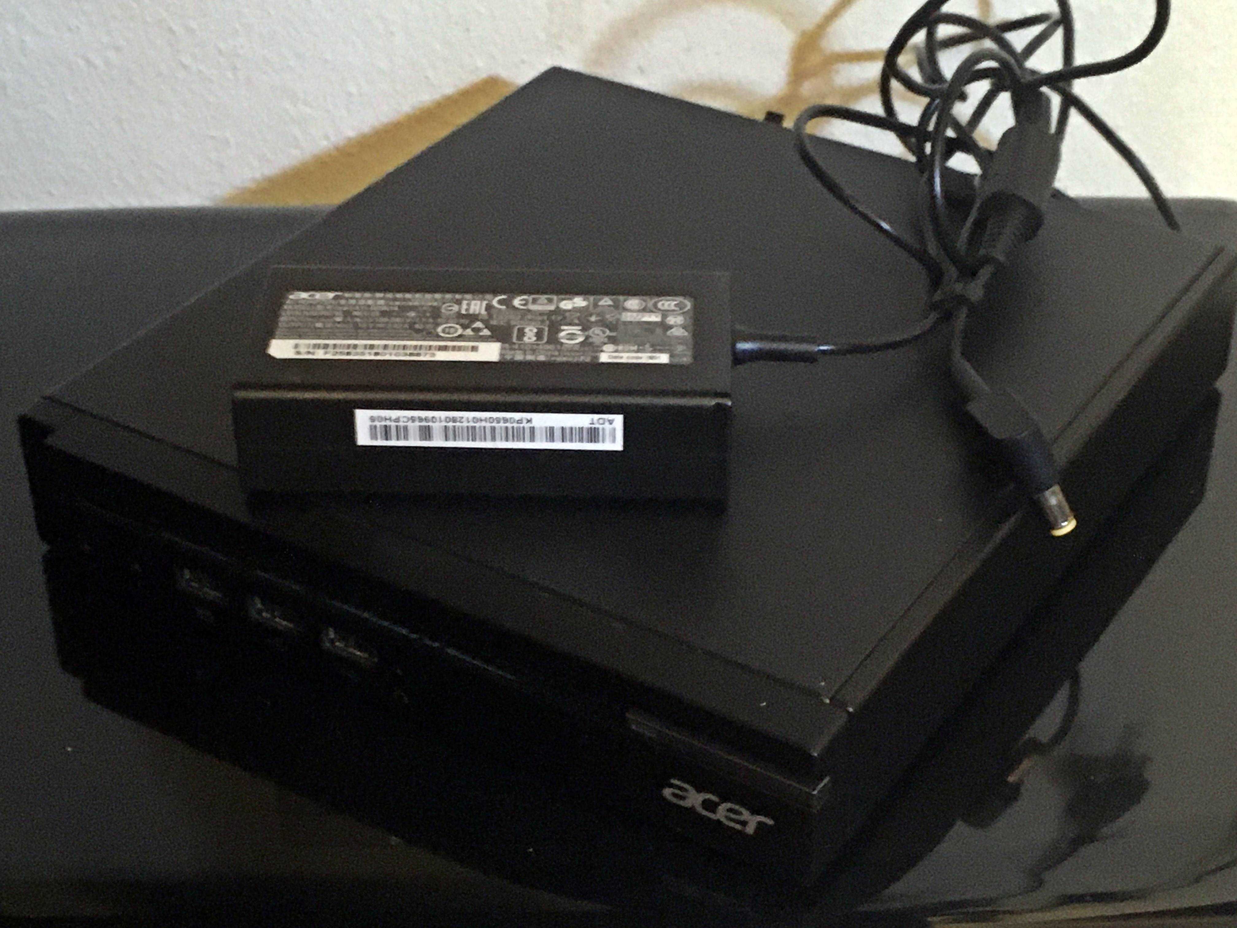 PCs mini desktop Acer Veriton N4640G, 2 configurações base disponíveis