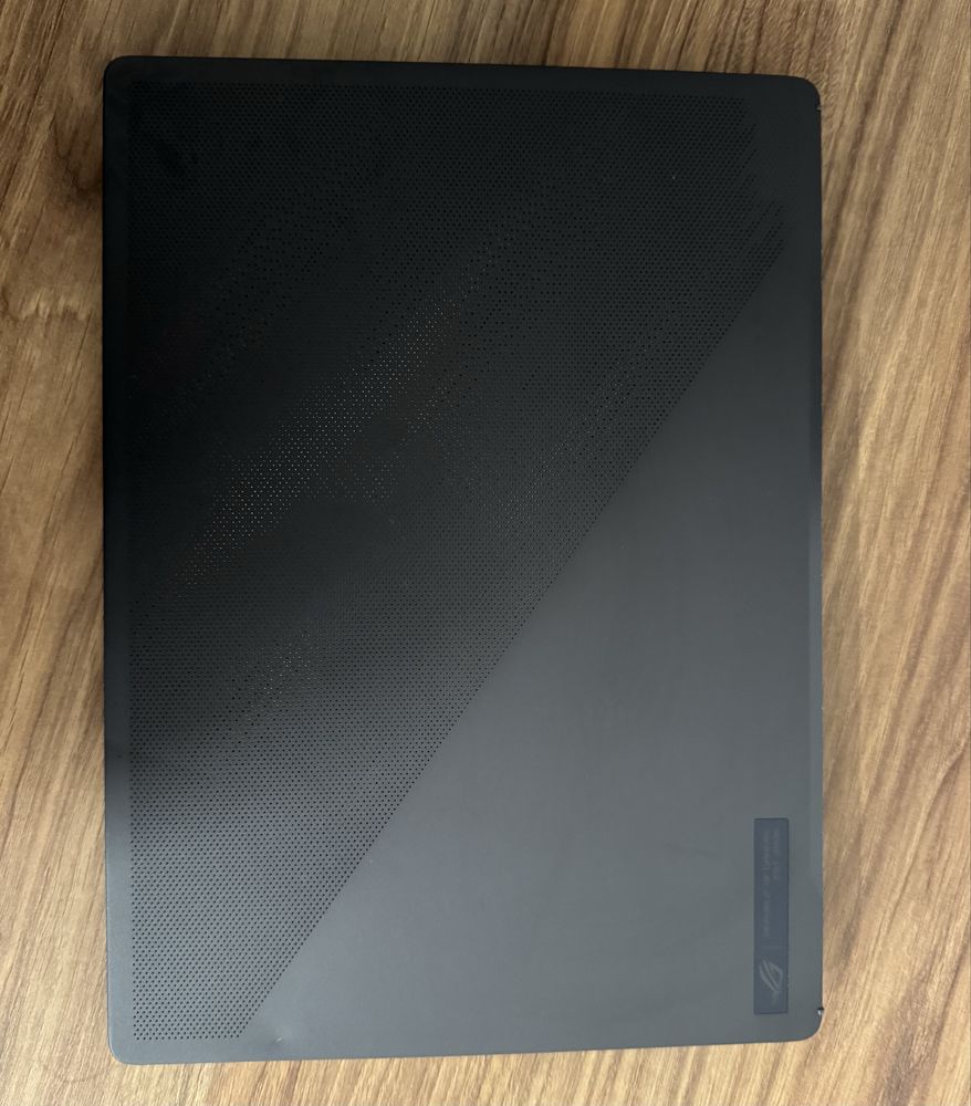 Найлегший Ігровий ноубук ASUS ROG ZEPHYRUS G14/1 TB/QUAD HD з FACE ID