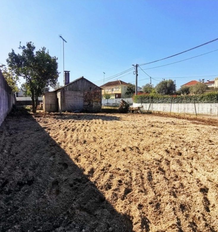 Vivenda T1 com terreno