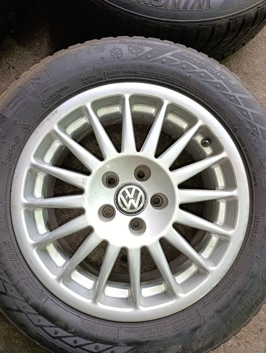 Продам диски с резиной 205/60/R15.