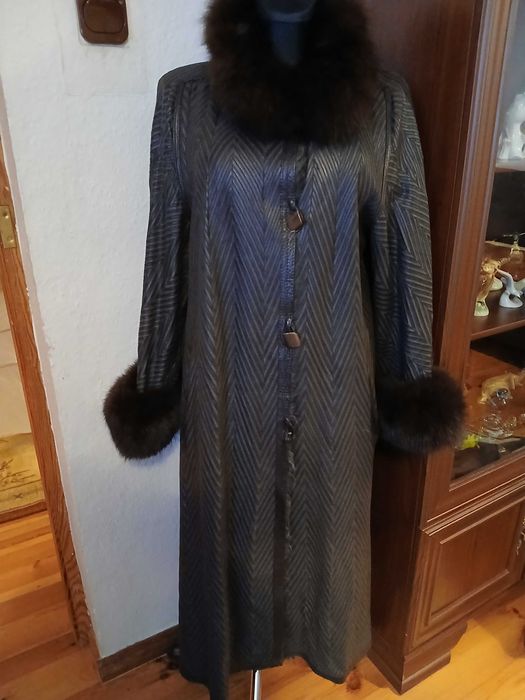 Skórzany płaszcz z futrem  dwustronny