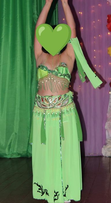 Східні танці. Восточні костюми. Костюм для східних танців