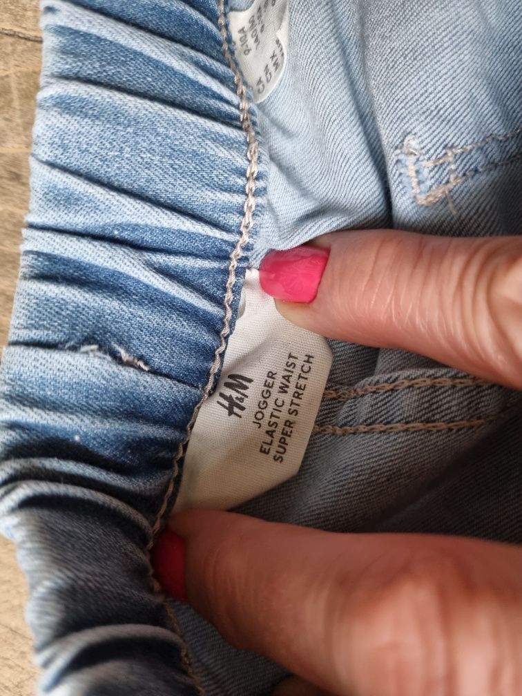 H&M- joggery dziewczece na wzrost  140 cm