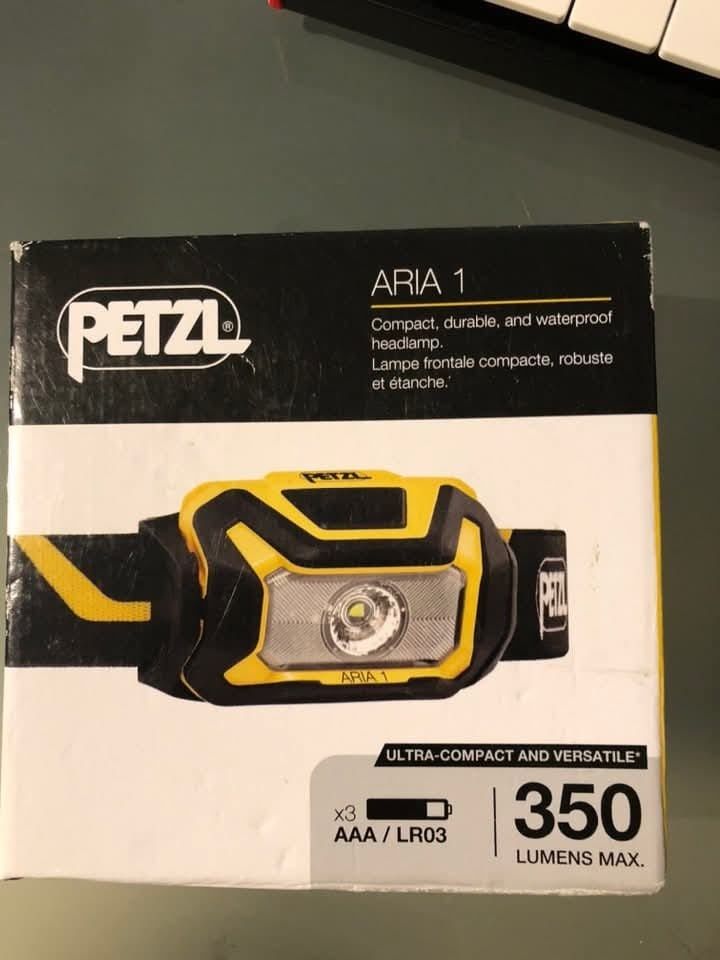 Lanterna de cabeça Petzl Area 1