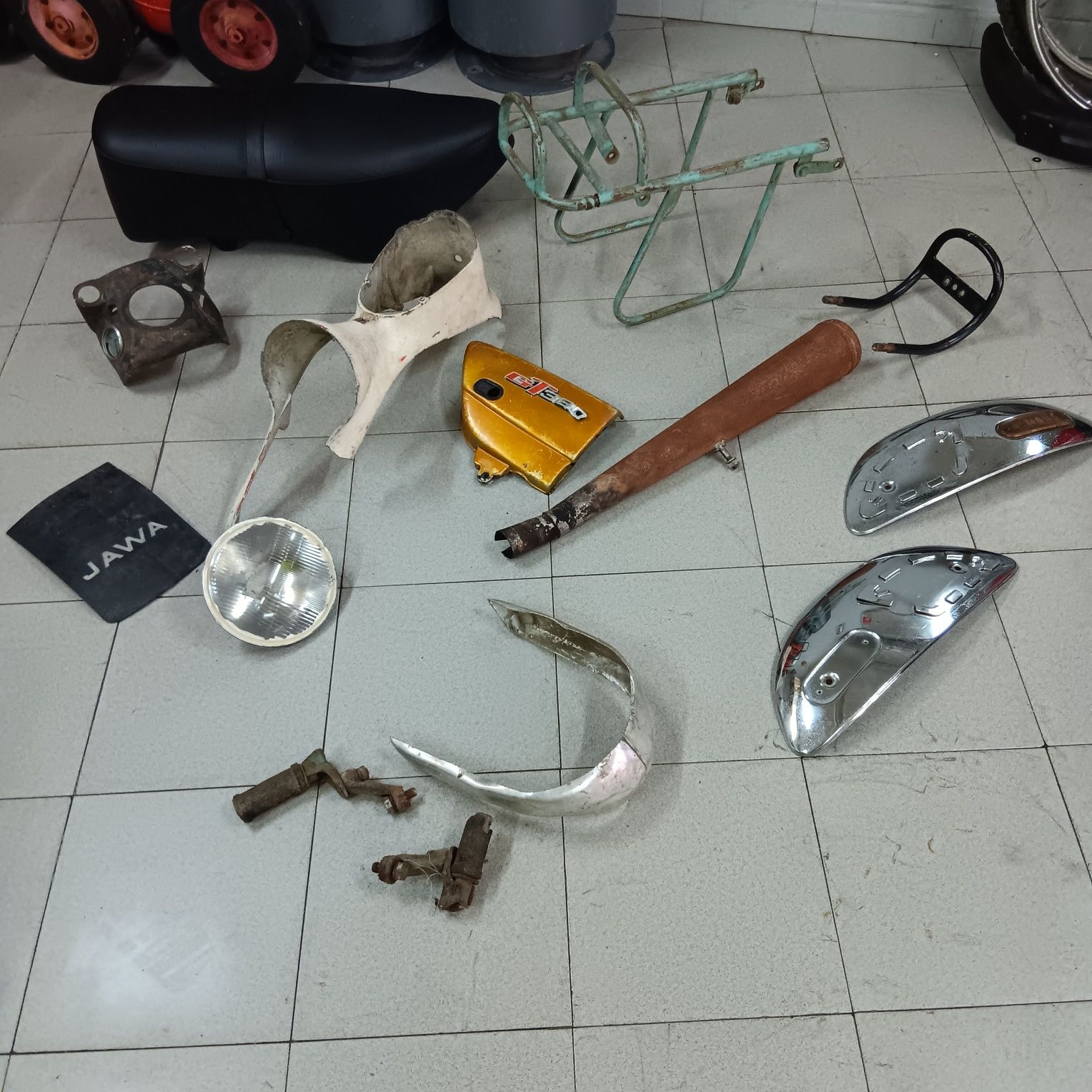 Peças  motas antigas, bsa,ajs,bmw,matchless