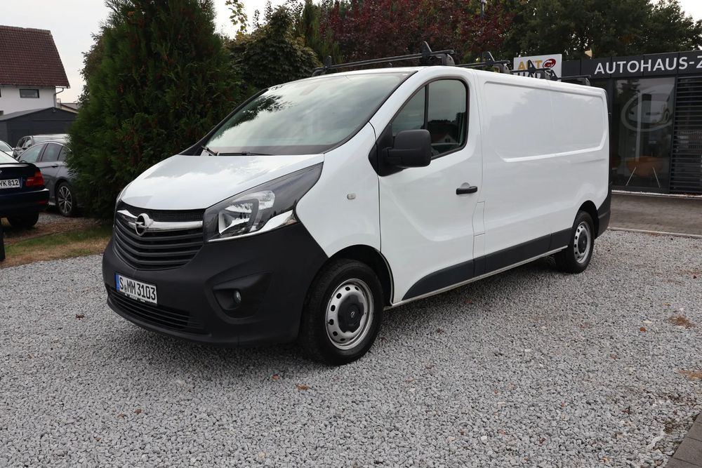 Opel VIVARO  Vat 23% Bardzo dobry stan techniczny tylko 129500 km