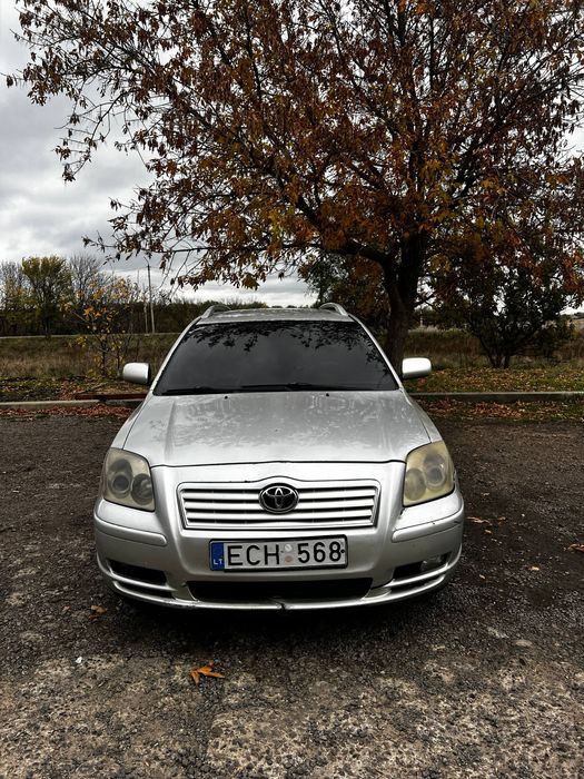 Продам Tayota Avensis 2005 год