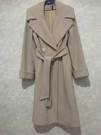 Женское кремовое кашемировое пальто, размер S (36)