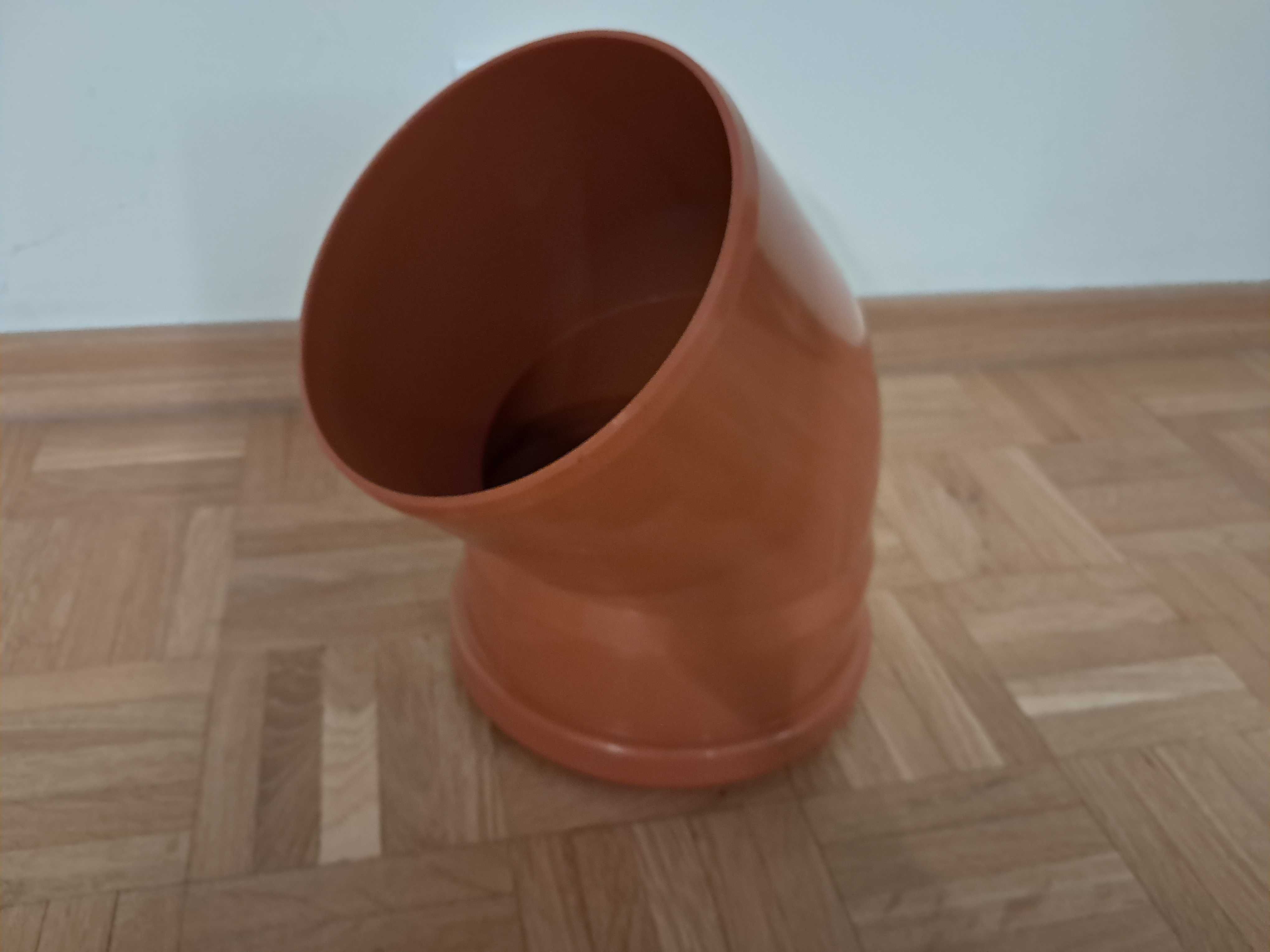 Nowe kolano kanalizacyjne 160 45 stopni rura PVC