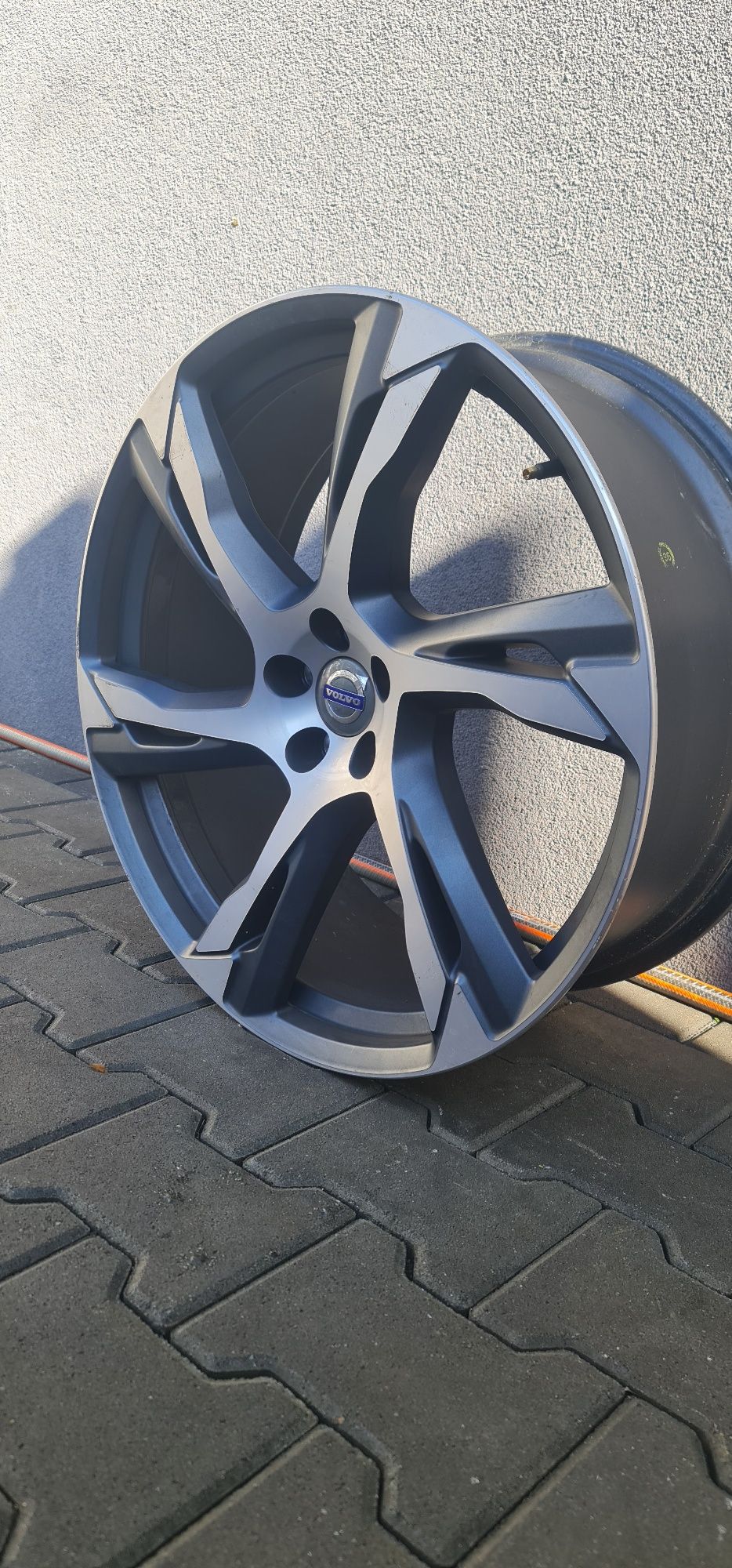 "22 5x108 Volvo Oryginał pojedyncza