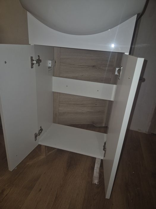 Szafka z umywalką