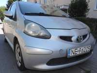 Srebrna Toyota Aygo 1.0 2007  rok