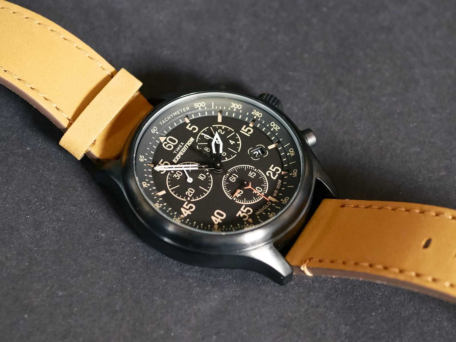 Timex Expedition Tw4B12300 с хронографом и с подсветкой Indiglo