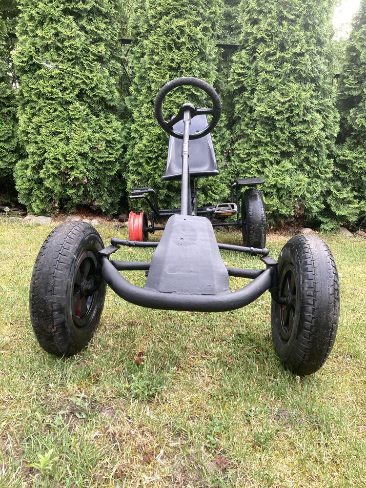 gokart bez jednej opony i błotnika