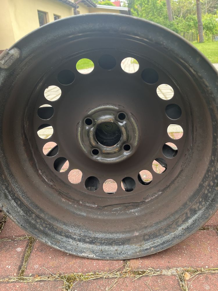 Felgi stalowe  15” Opel Corsa 4x100  ET39  40 zł/sztuka