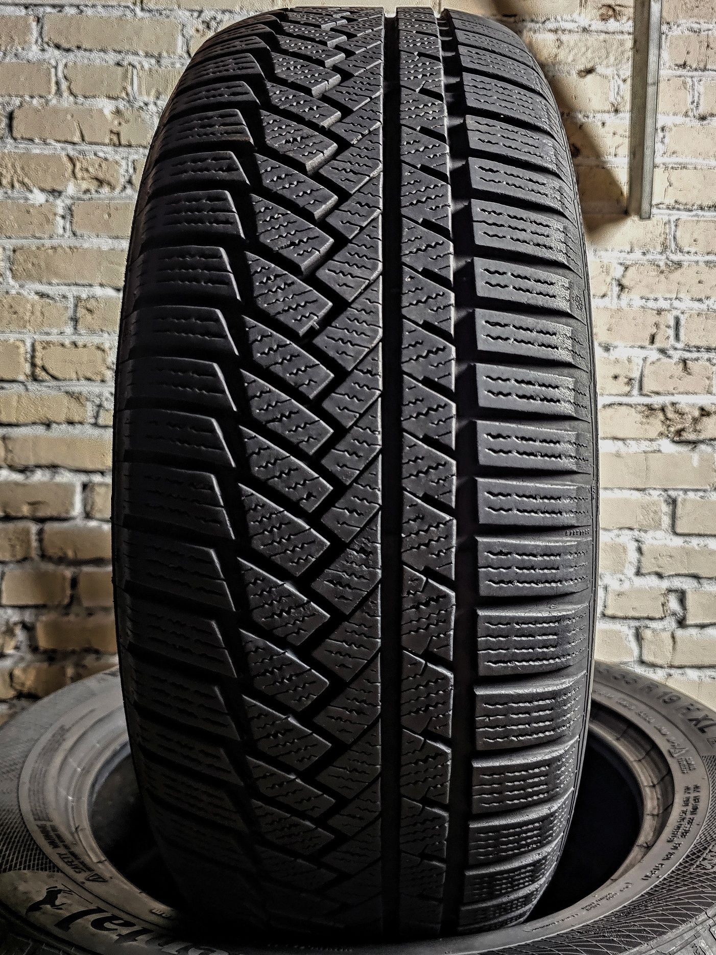 Зимові 235/55r19 Continental | 2023 | 7.5mm | Преміум шини | Ідеальні