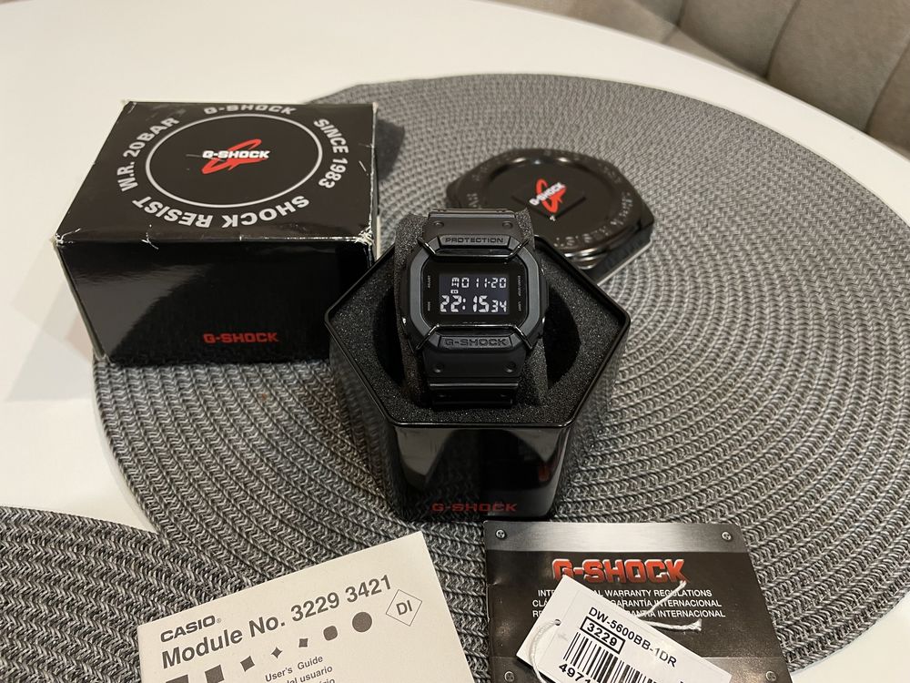 Casio G-shock DW-5600bb оригинал.