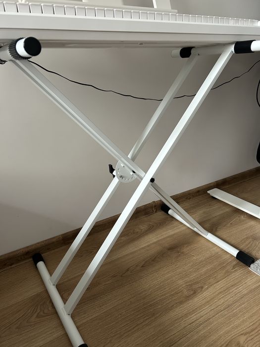 Pianino ze statywem
