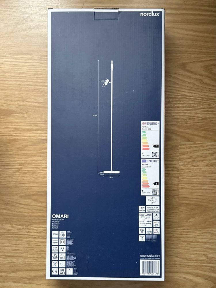 Candeeiro de Pé Com LED Integrado