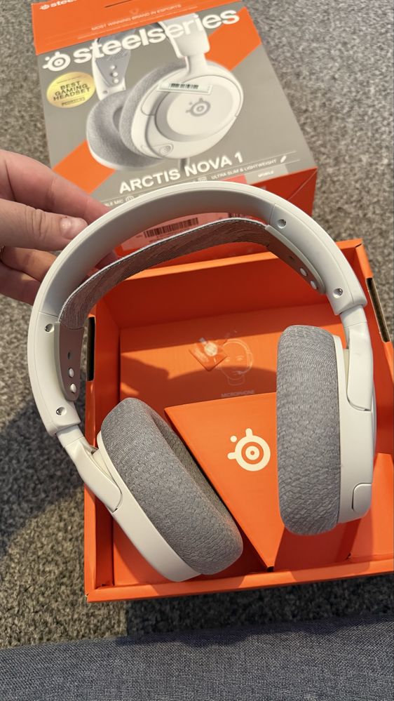 Słuchawki Steelseries Arctis Nova 1 biale szare przewodowe
