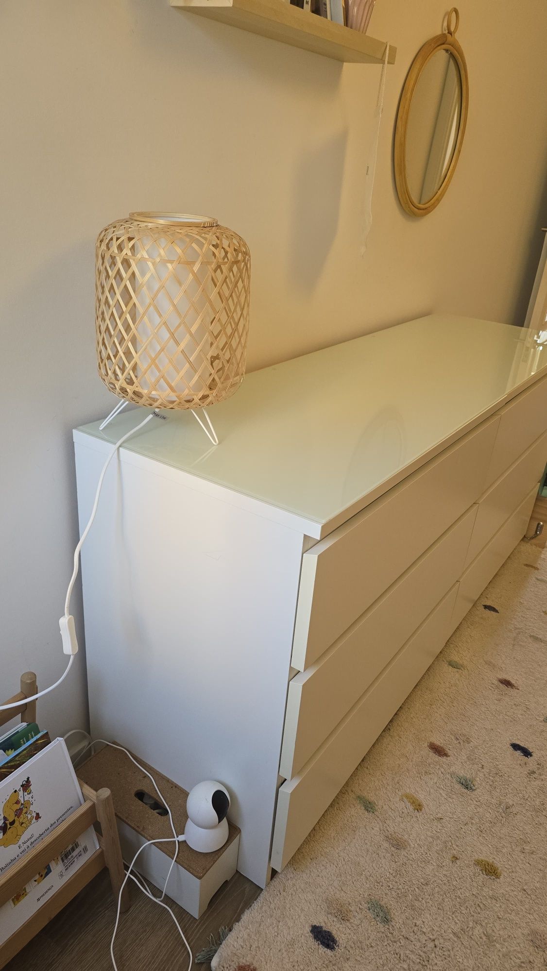 2 Cómodas malm com vidro