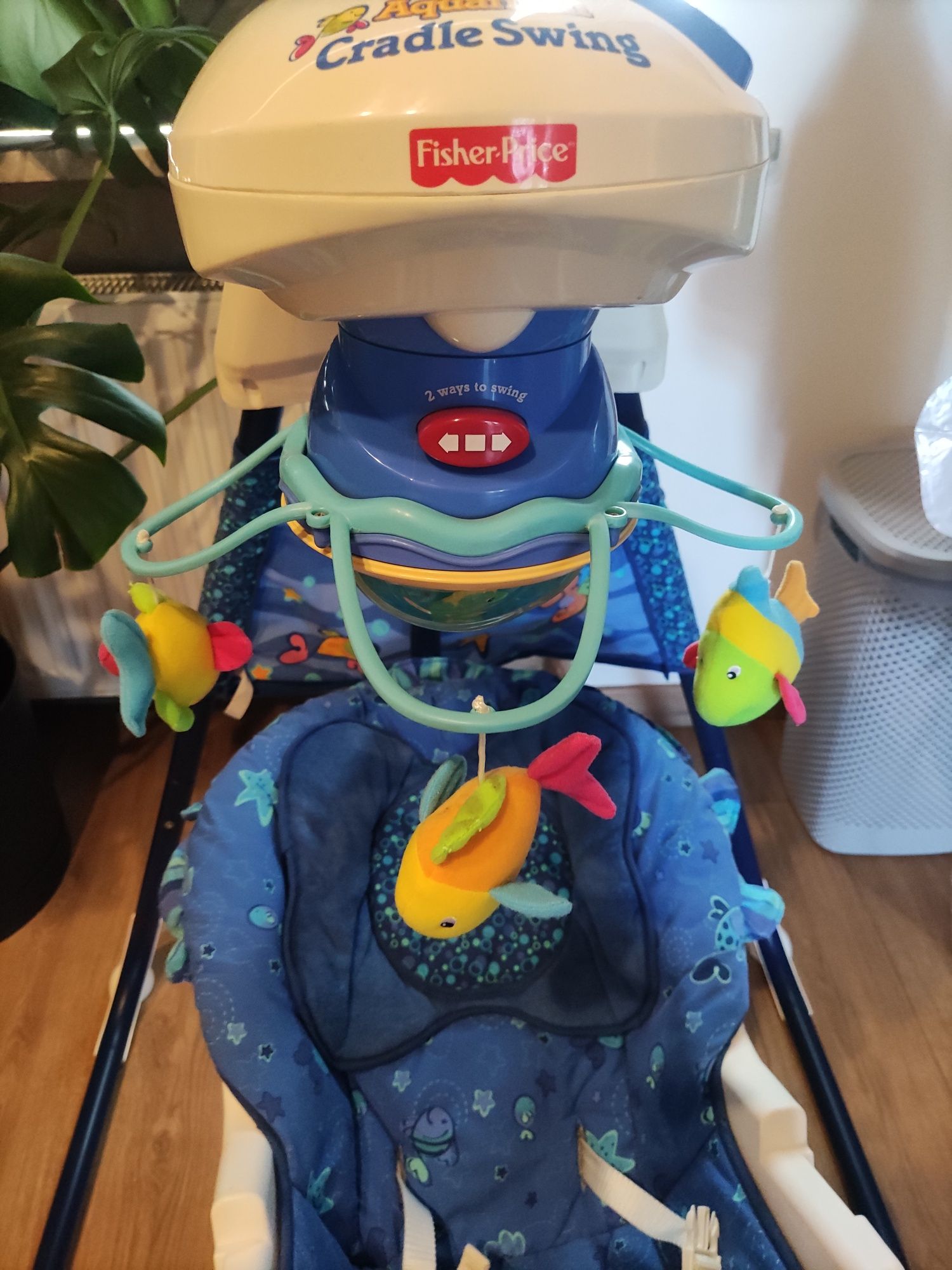Huśtawka kołyska fisher-price aquRium