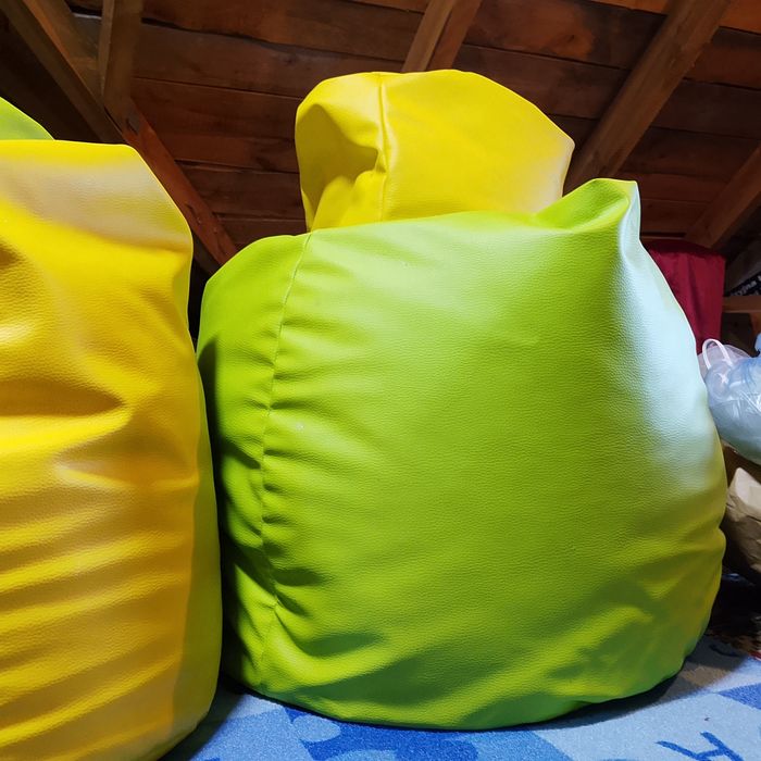 Siedziska pufy duża i mala