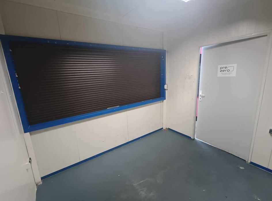 Kiosk handlowy ładny na targowisku niskie oplaty