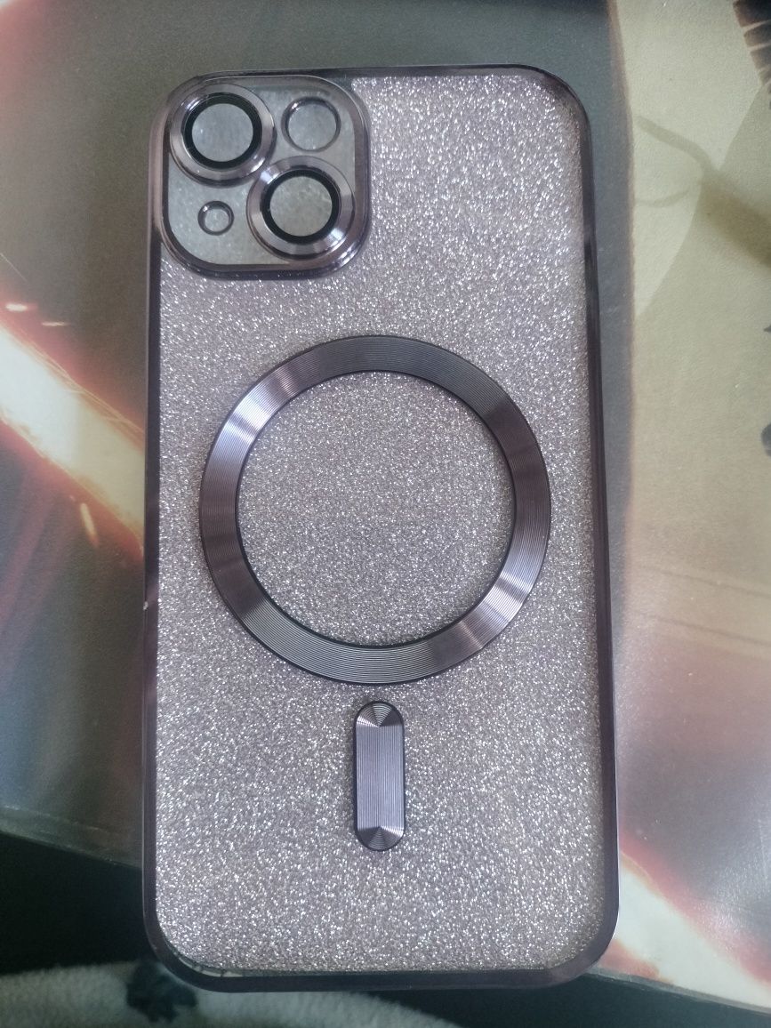 Capa para Iphone 14 roxa