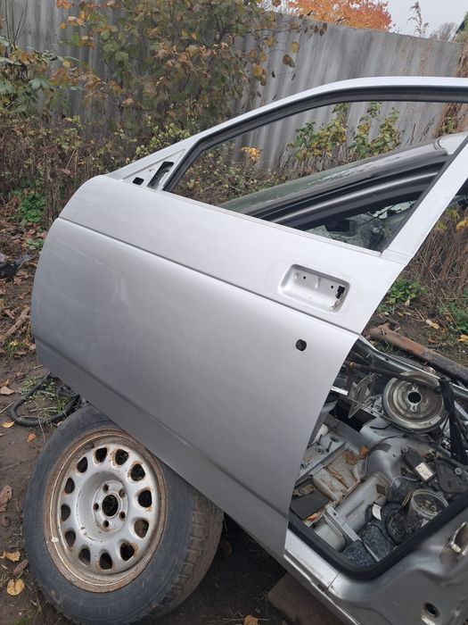 Двери ВАЗ 2110, Приора в идеальном состоянии.