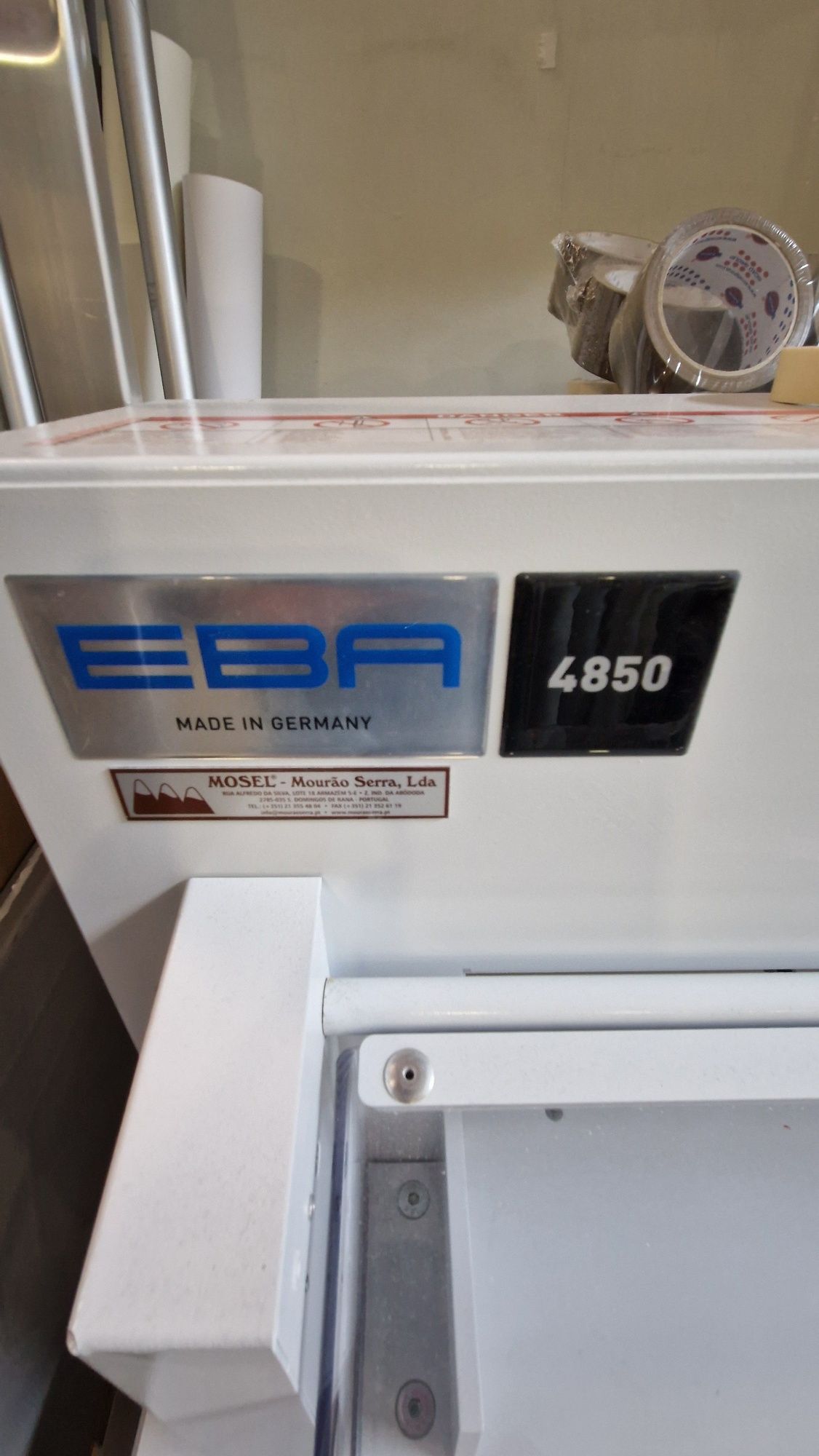 Guilhotina elétrica EBA 4850